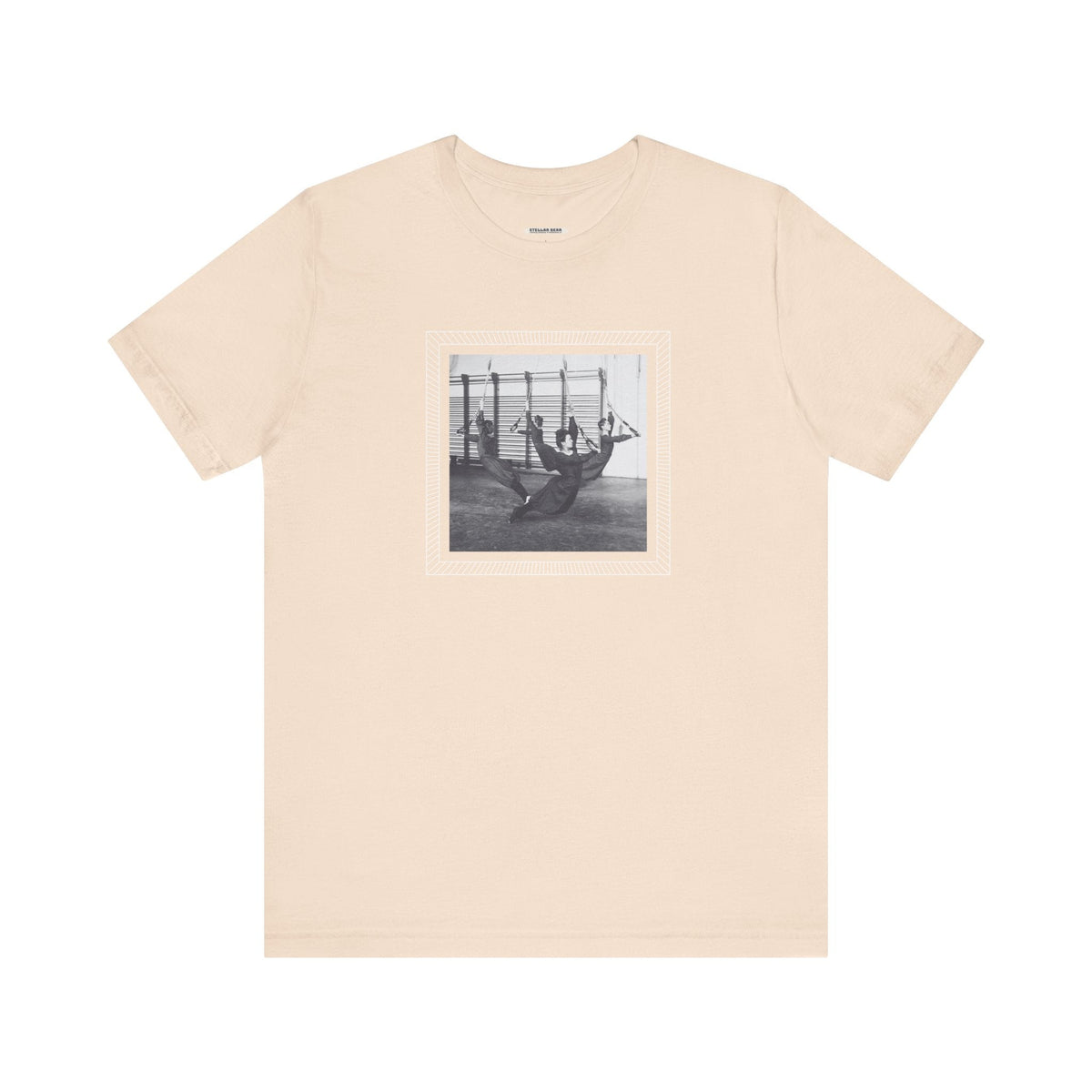 On the Rings 1902 Vintage Graphic T-Shirt product image 13