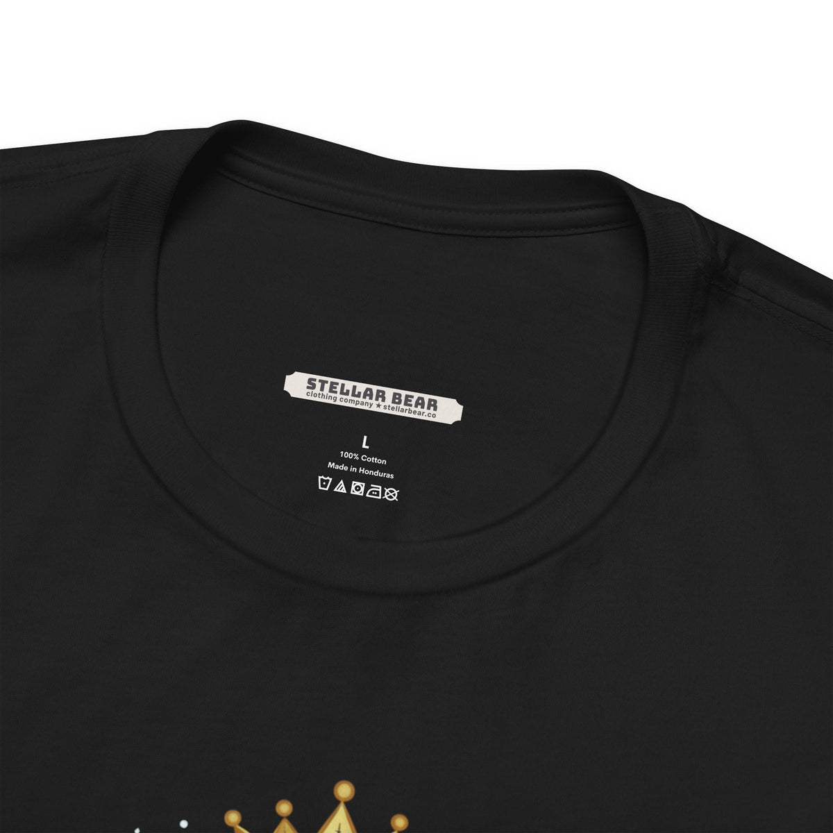 The Queen of Christmas Graphic T-Shirt product image 6
