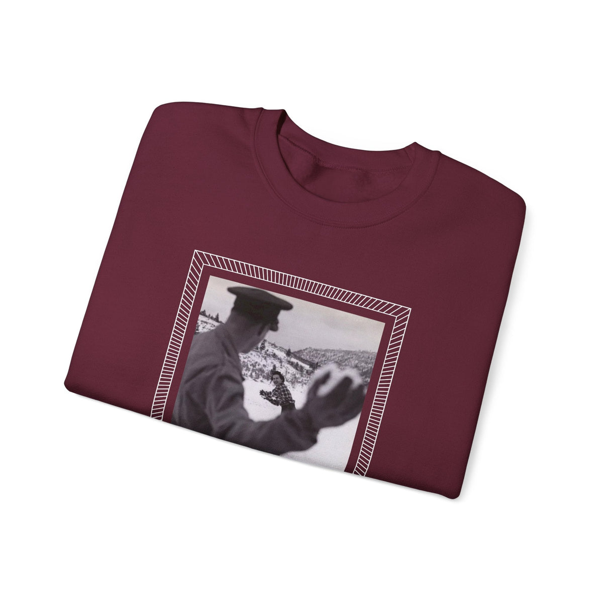 Snowball Fight, Marines, 1940 Vintage Graphic Sweatshirt product image 13