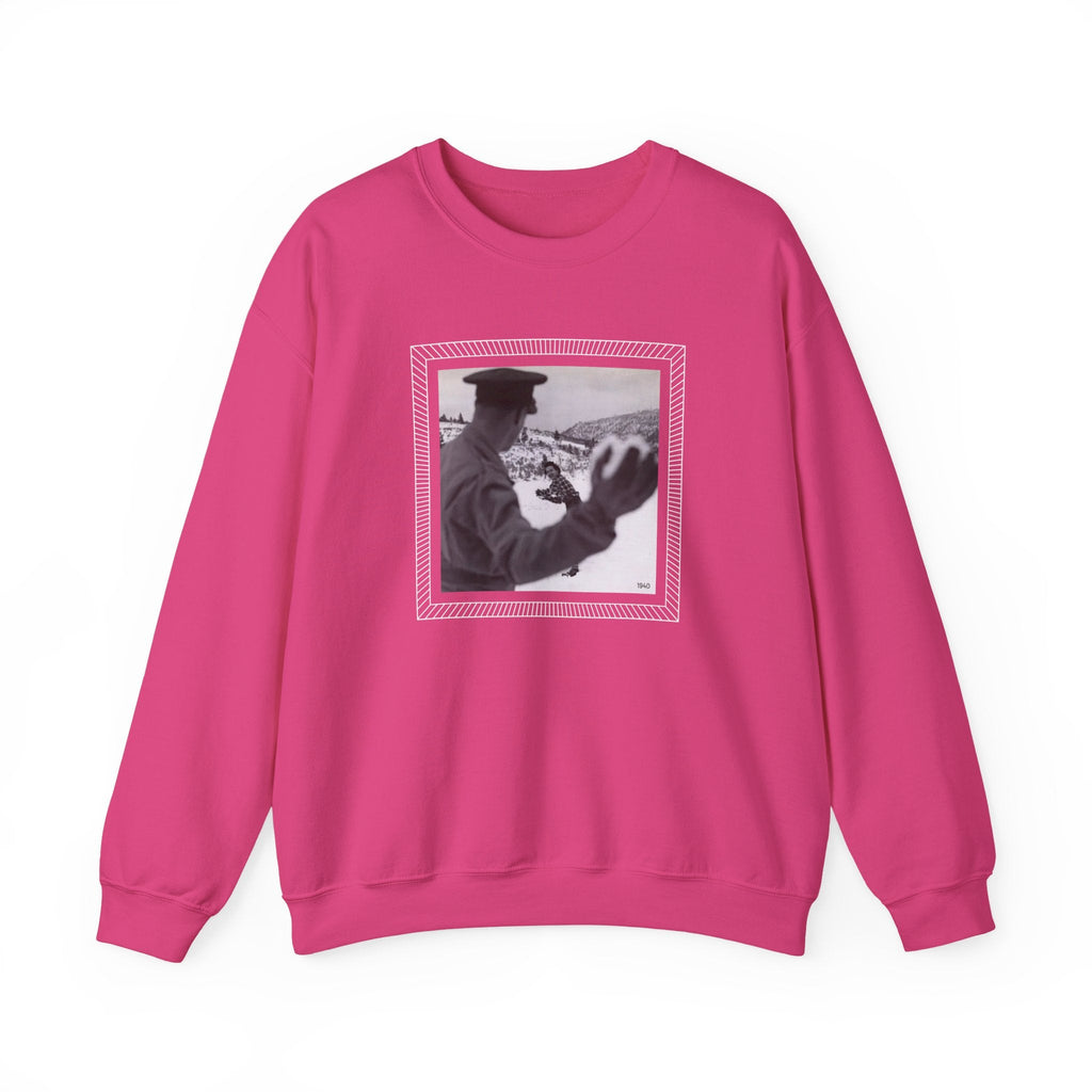 Snowball Fight, Marines, 1940 Vintage Graphic Sweatshirt product image 7