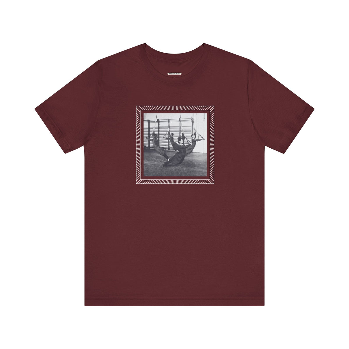 On the Rings 1902 Vintage Graphic T-Shirt product image 8