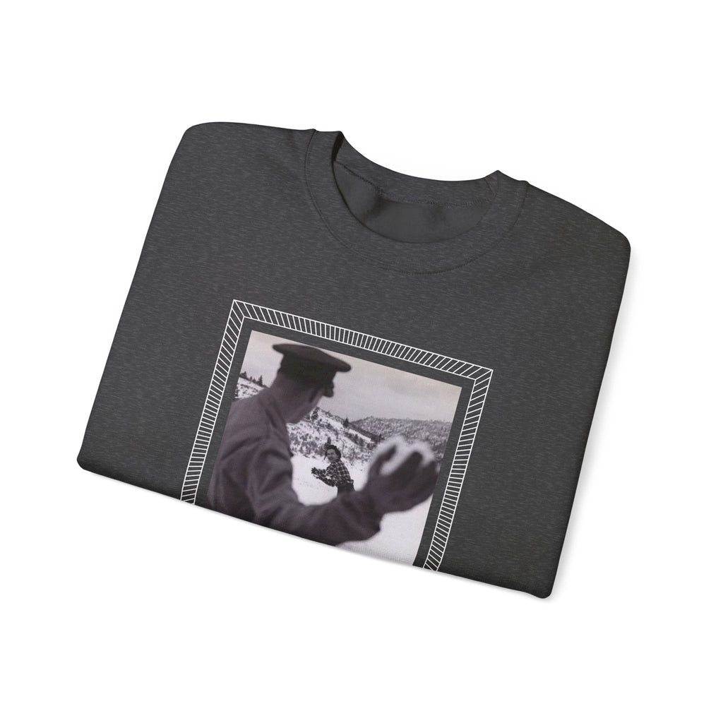 Snowball Fight, Marines, 1940 Vintage Graphic Sweatshirt product image 14