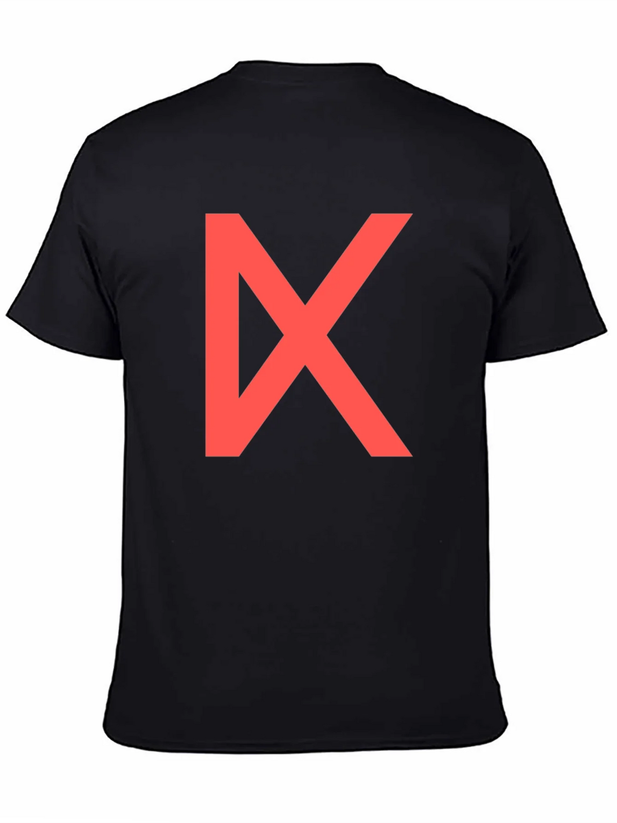 Bold Red Geometric Graphic Print Black T-Shirt product image 4