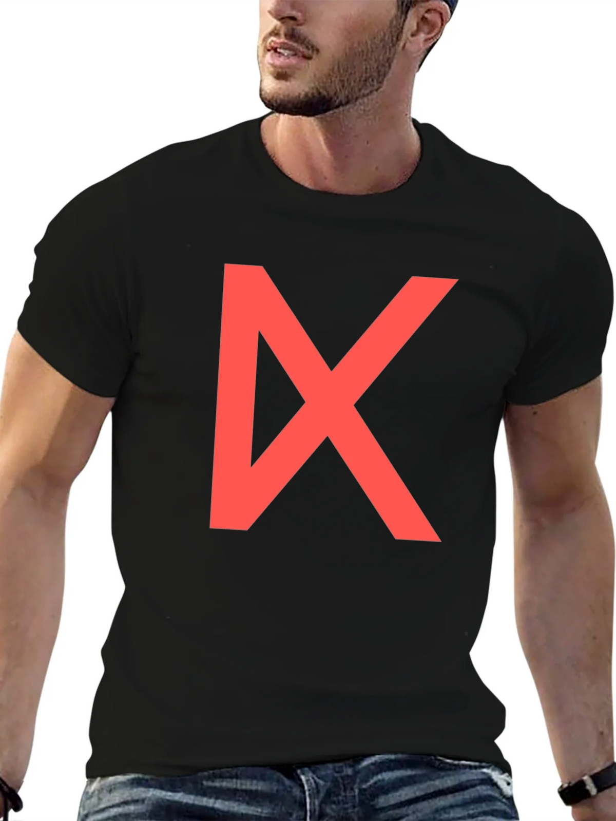 Bold Red Geometric Graphic Print Black T-Shirt product image 6