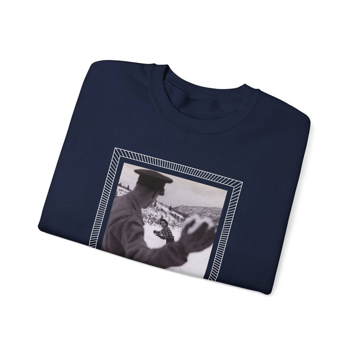 Snowball Fight, Marines, 1940 Vintage Graphic Sweatshirt product image 10