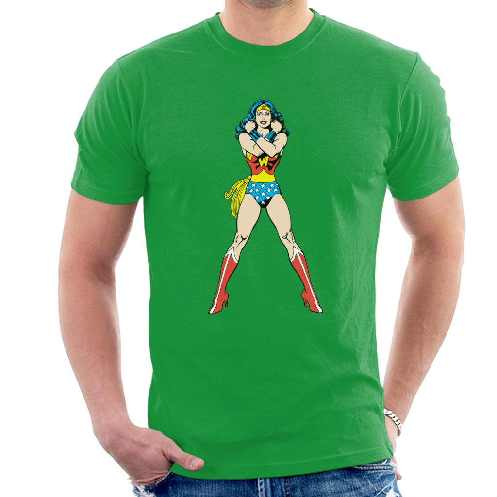 Wonder Woman Comics Arms Crossed Men's T-Shirt product image 4