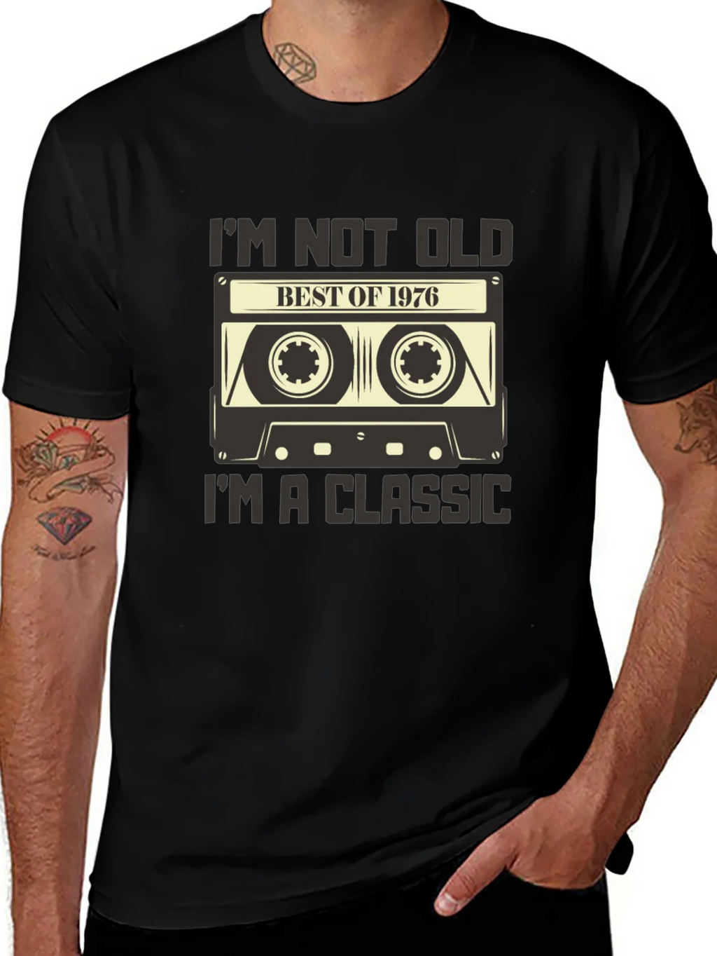 Im Not Old Im A Classic 1976 Retro T-Shirt product image 1