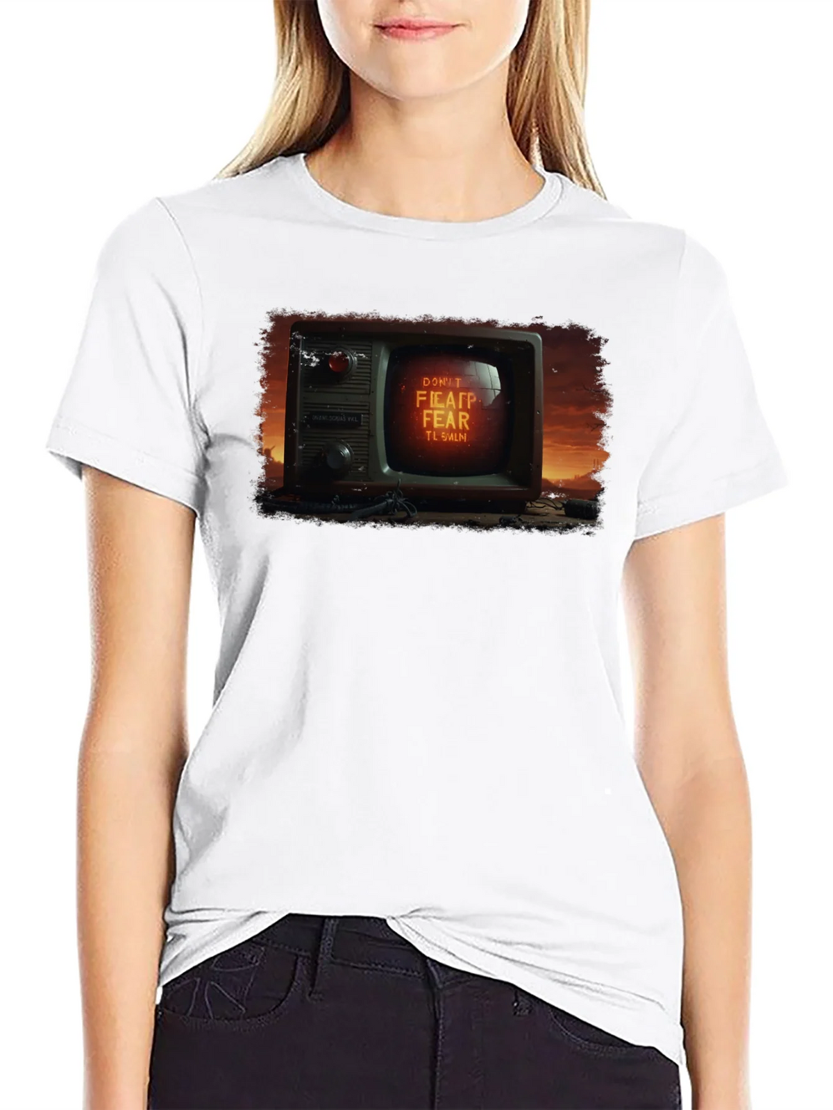 Retro Dont Fear TV Graphic Tee product image 3